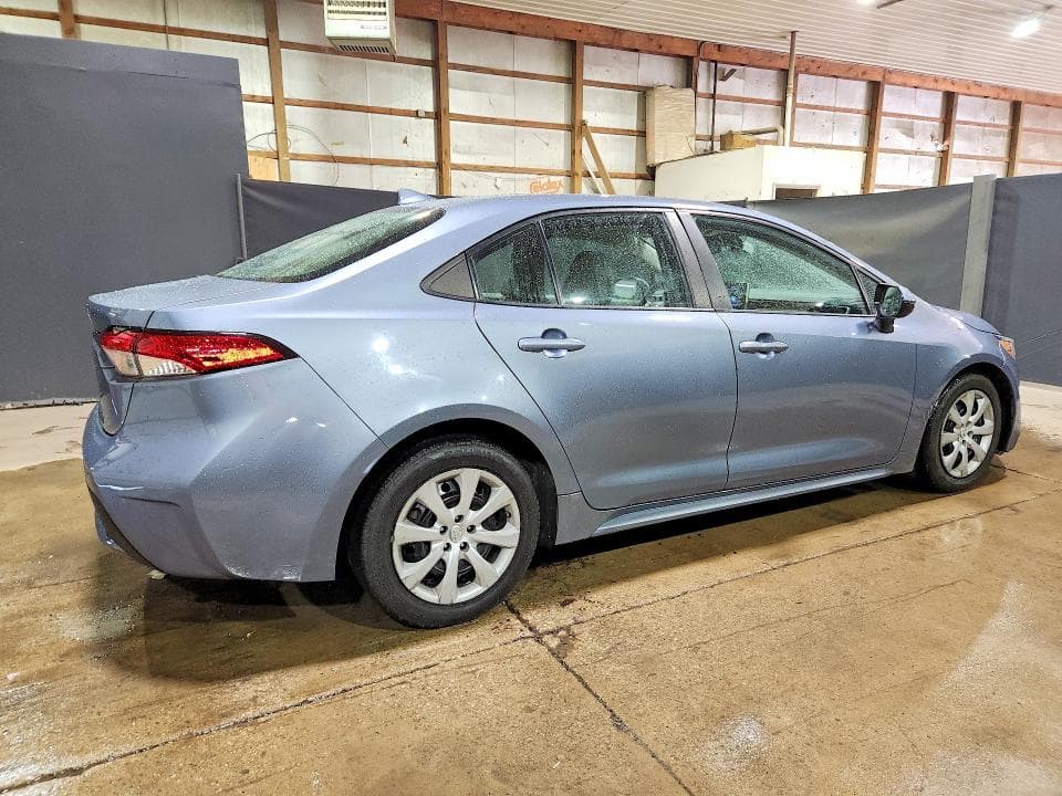 2021 TOYOTA COROLLA LE 3