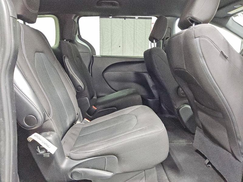 2022 CHRYSLER PACIFICA TOURING 11