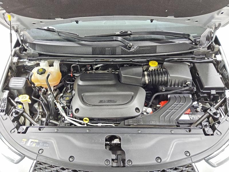 2022 CHRYSLER PACIFICA TOURING 12