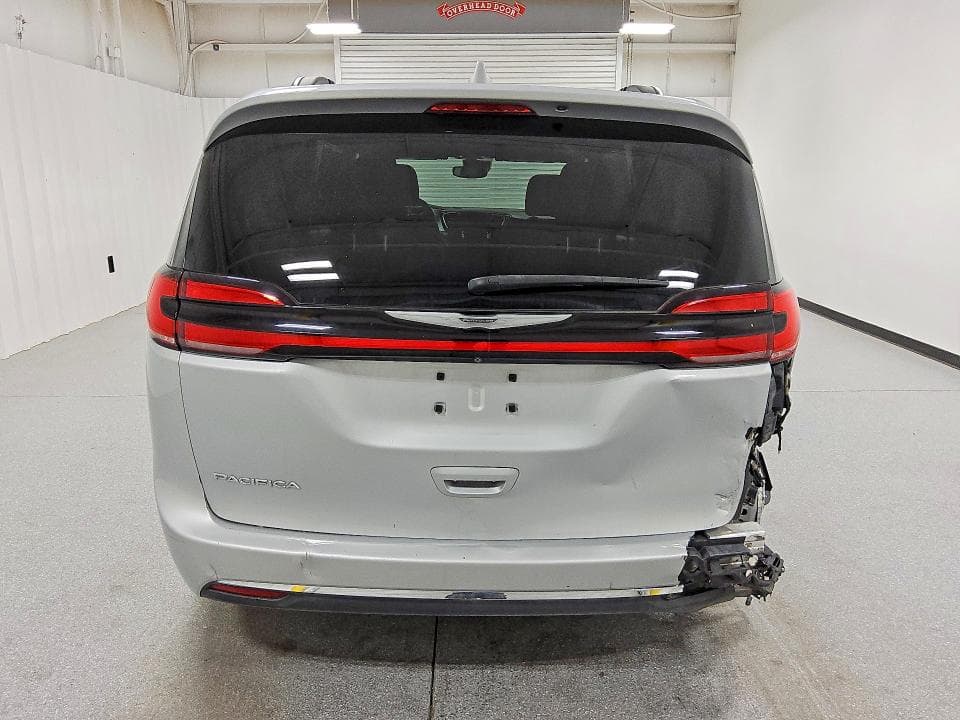 2022 CHRYSLER PACIFICA TOURING 6