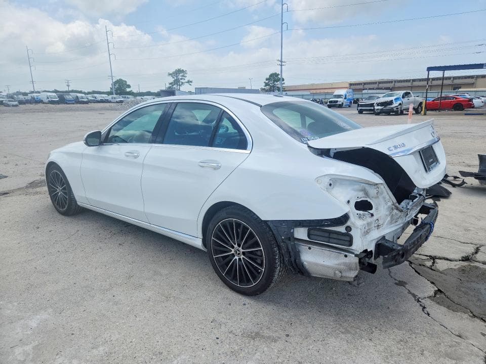 2019 MERCEDES-BENZ C 300 2