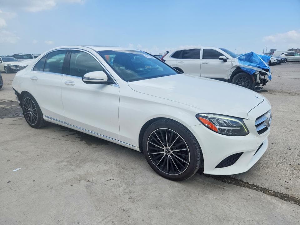 2019 MERCEDES-BENZ C 300 4