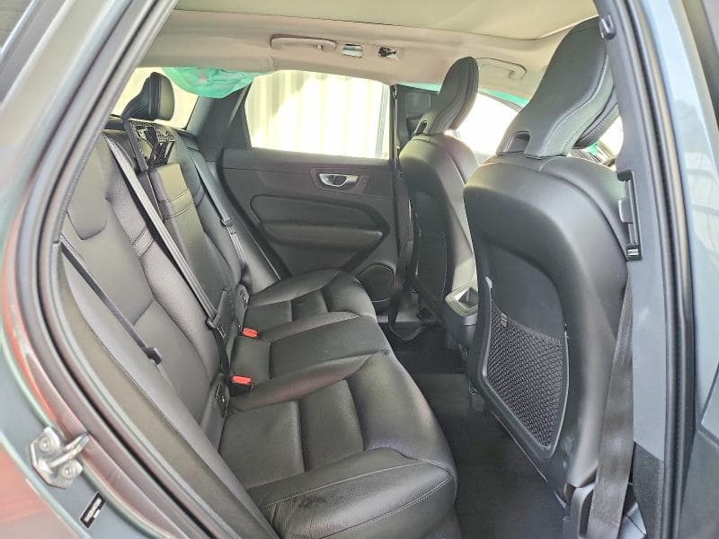 2021 VOLVO XC60 T5 MOMENTUM 11