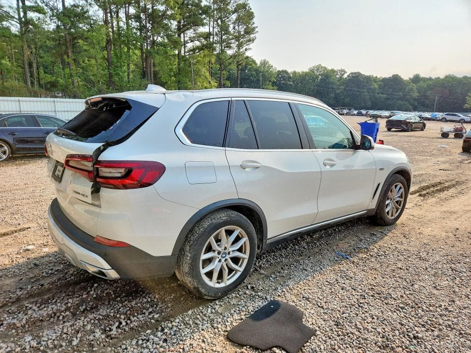 2023 BMW X5 XDRIVE45E 3