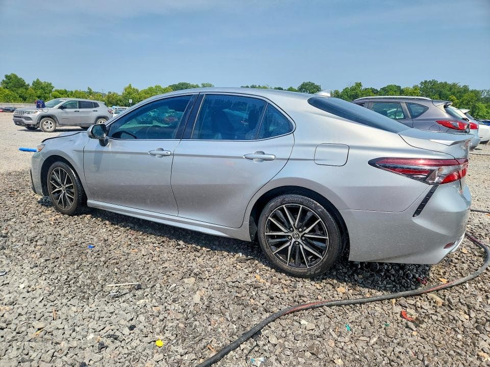 2021 TOYOTA CAMRY SE 2