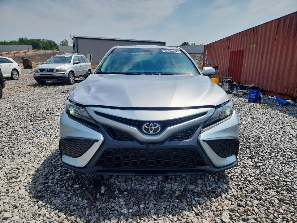 2021 TOYOTA CAMRY SE 5