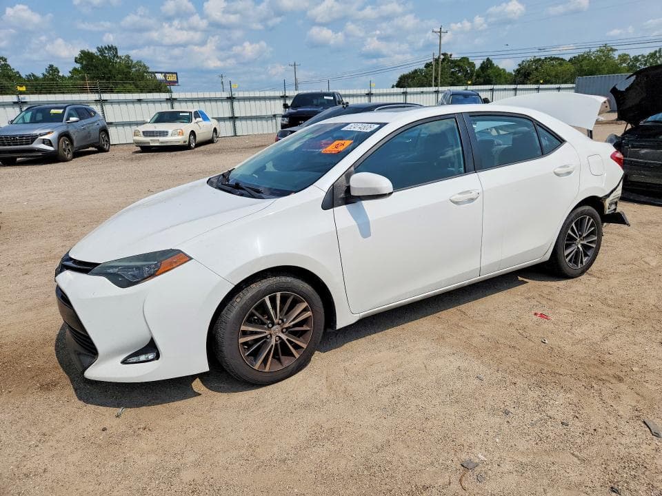 2017 TOYOTA COROLLA LE - 1