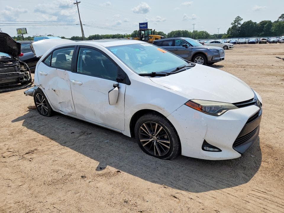 2017 TOYOTA COROLLA LE 4