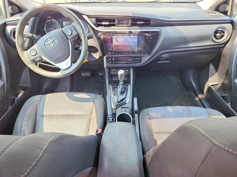 2017 TOYOTA COROLLA LE 8
