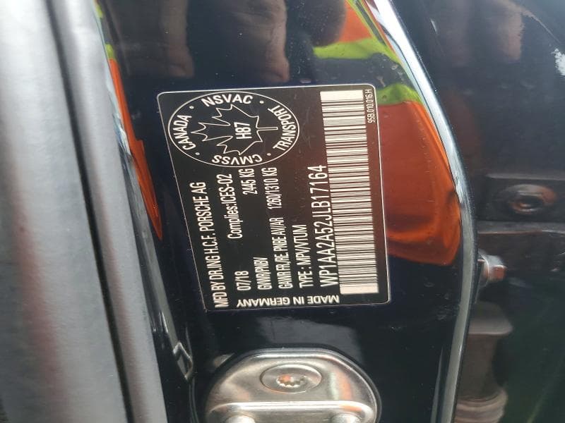 2018 PORSCHE MACAN 12