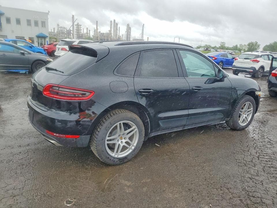 2018 PORSCHE MACAN 3
