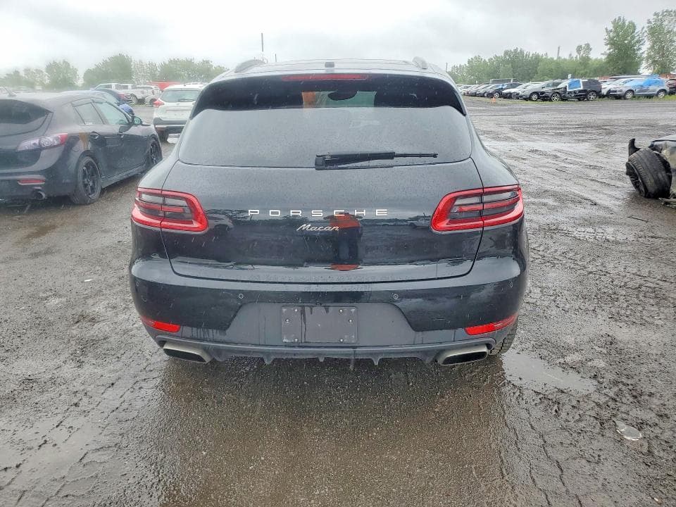 2018 PORSCHE MACAN 6
