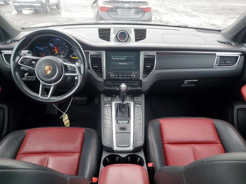 2018 PORSCHE MACAN 8
