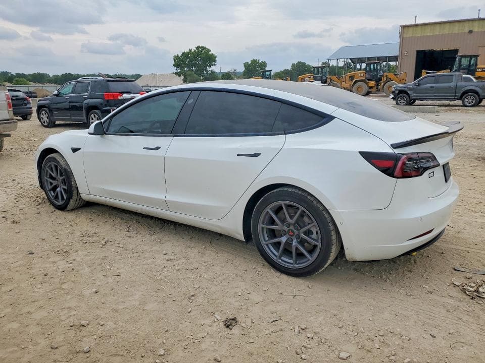 2022 TESLA MODEL 3 2