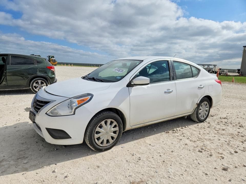 2017 NISSAN VERSA 1.6 SV - 1