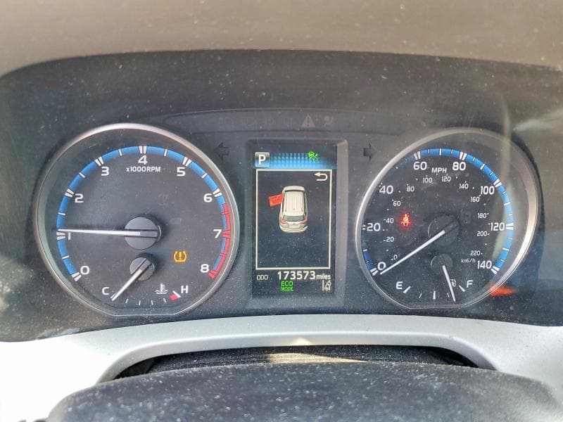 2017 TOYOTA RAV4 LE LE 9