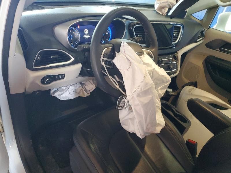 2022 CHRYSLER PACIFICA TOURING L 8