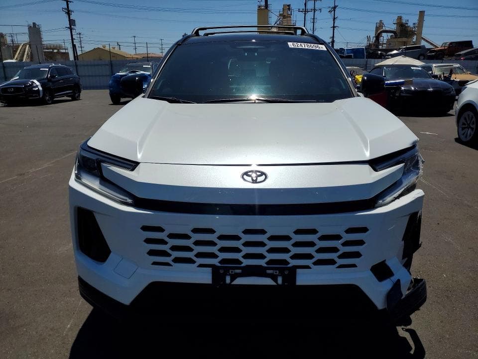 2026 TOYOTA RAV4 PLUG-IN HYBRID XSE 5