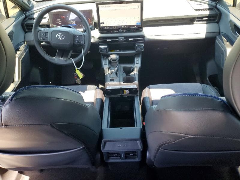 2026 TOYOTA RAV4 PLUG-IN HYBRID XSE 8