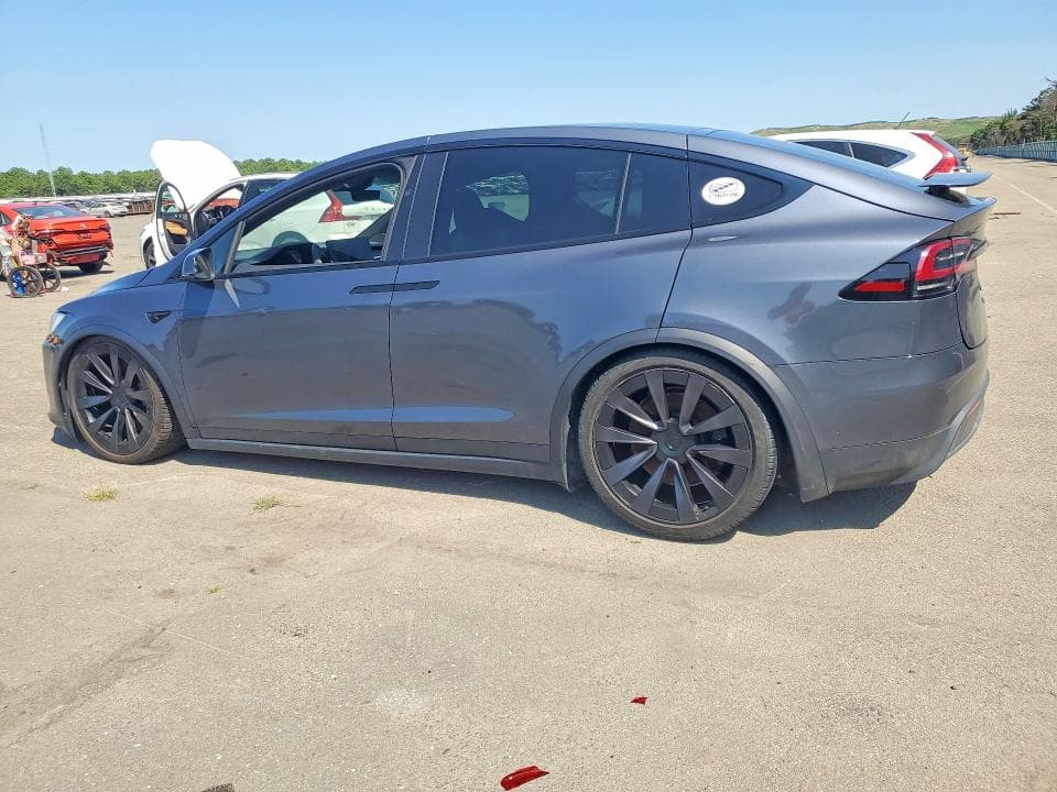 2022 TESLA MODEL X 2