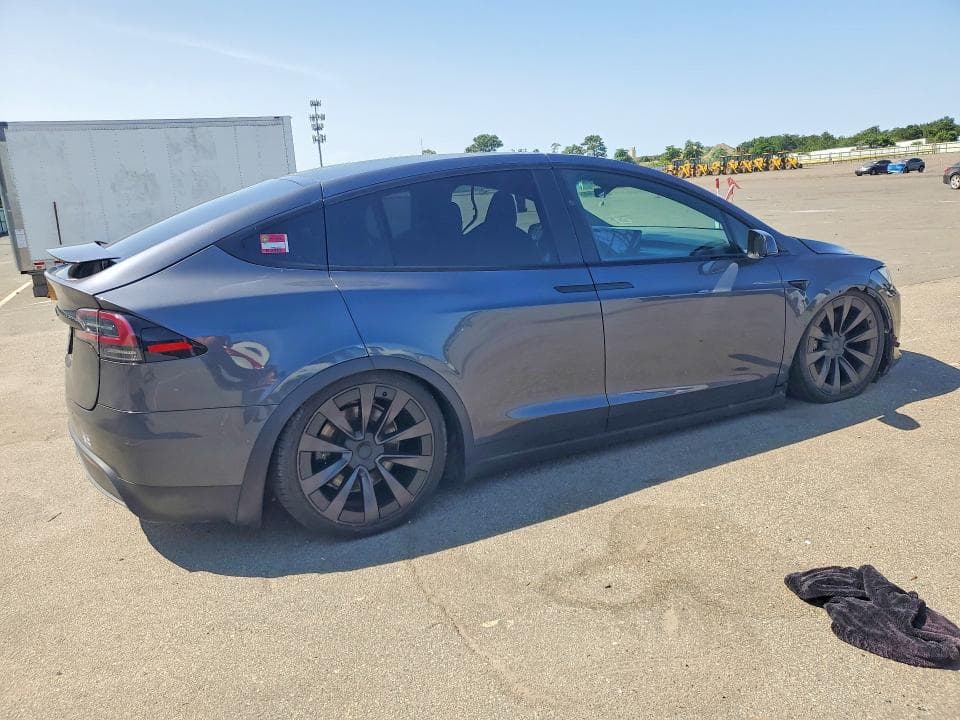 2022 TESLA MODEL X 3