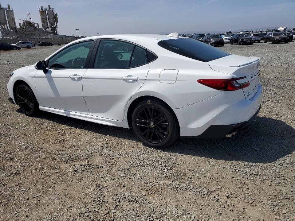 2025 TOYOTA CAMRY SE 2