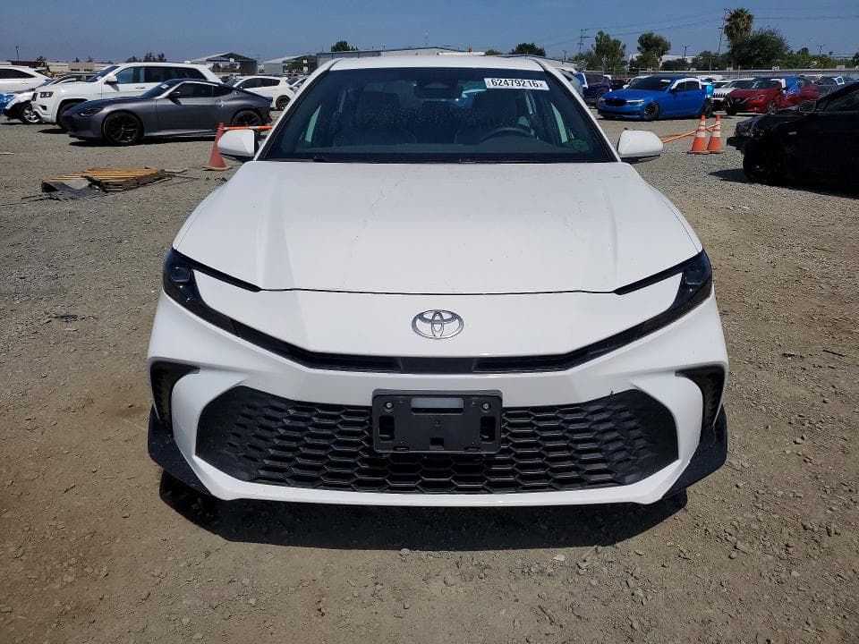 2025 TOYOTA CAMRY SE 5