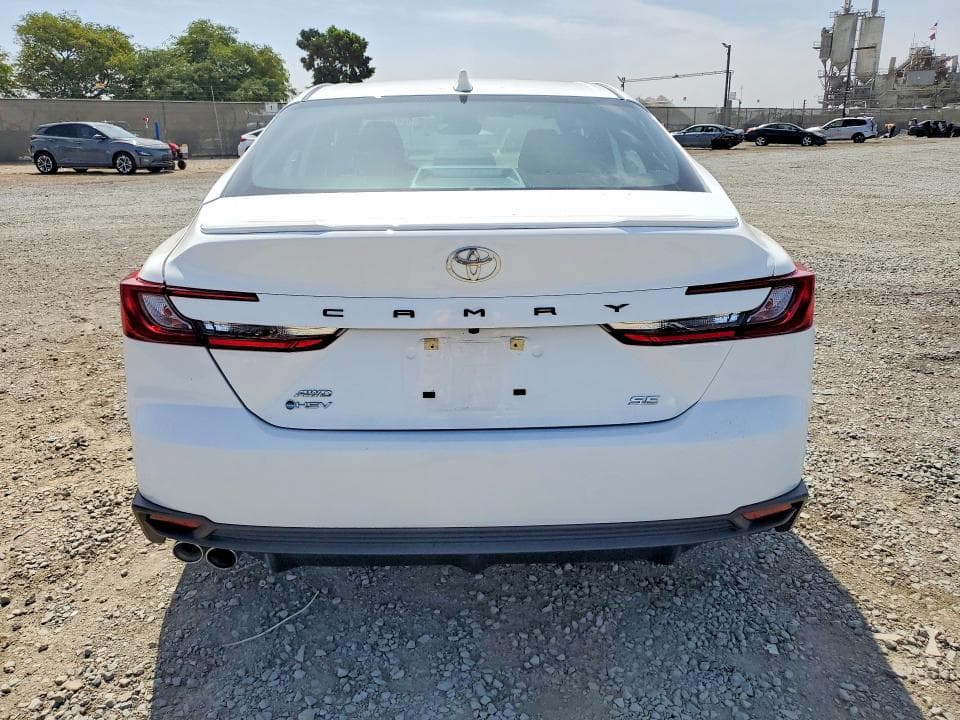 2025 TOYOTA CAMRY SE 6