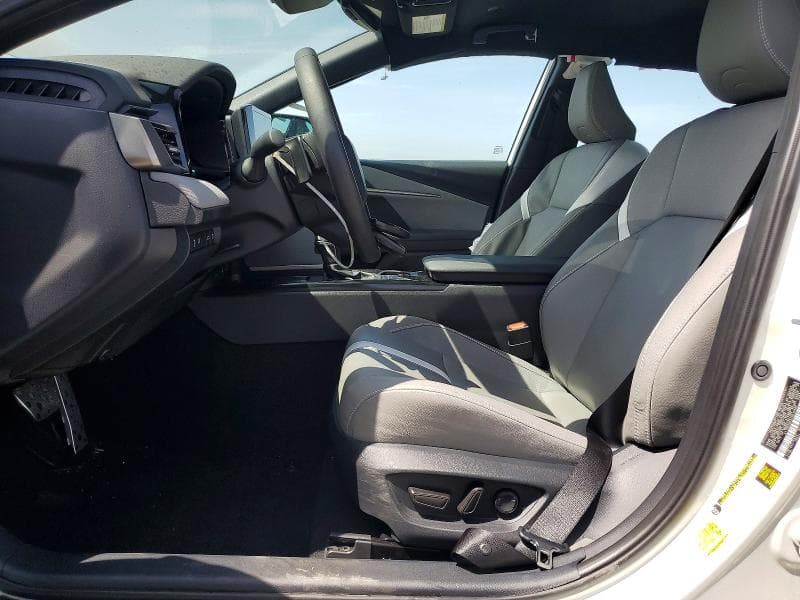 2025 TOYOTA CAMRY SE 7