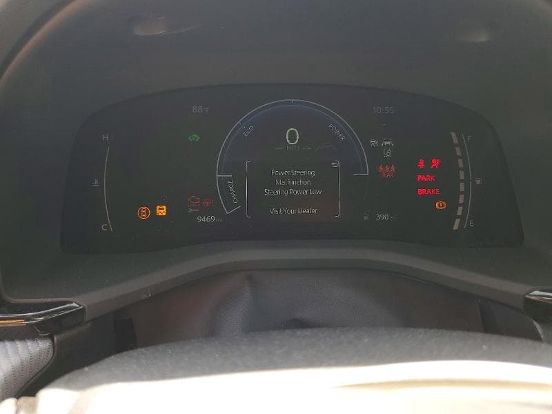 2025 TOYOTA CAMRY SE 9