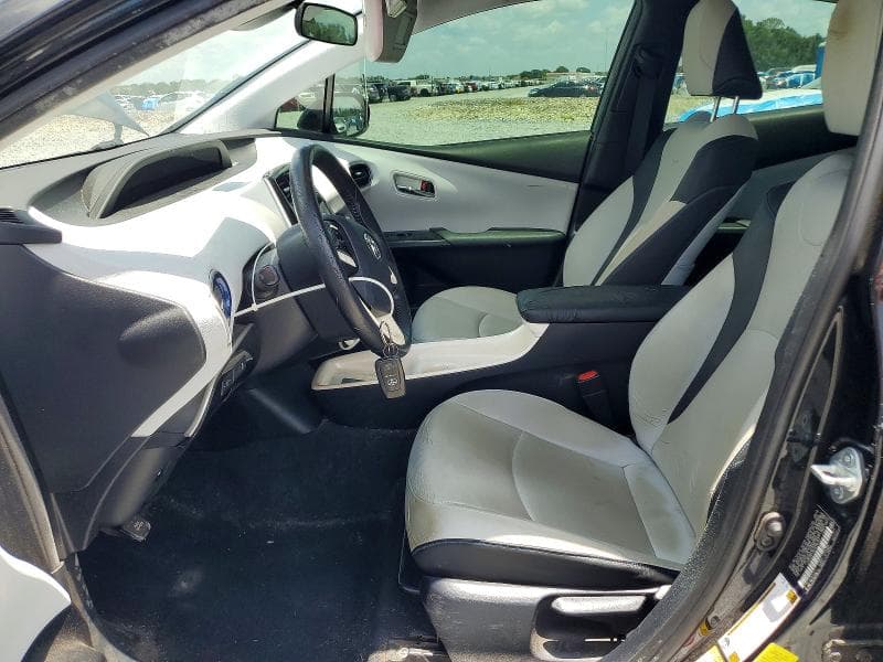 2017 TOYOTA PRIUS THREE TOURING 7