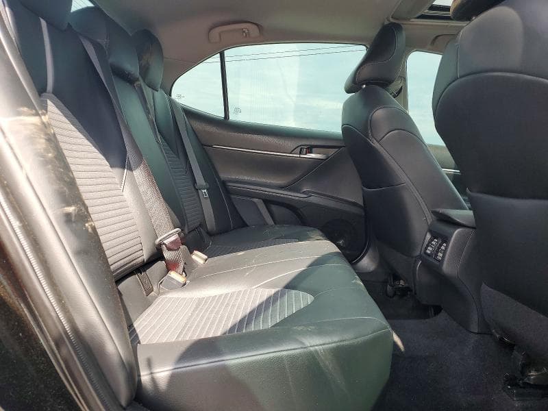 2022 TOYOTA CAMRY SE 10