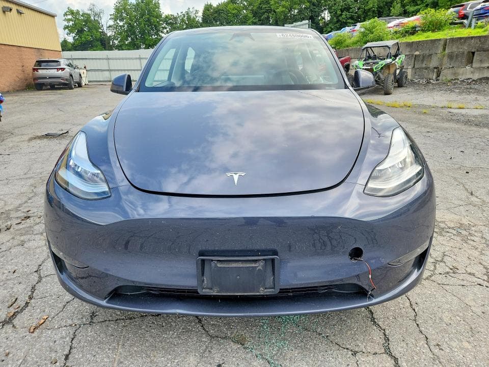 2023 TESLA MODEL Y 5