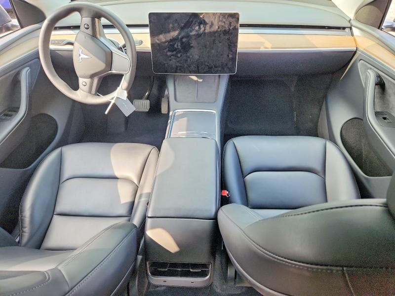 2023 TESLA MODEL Y 8