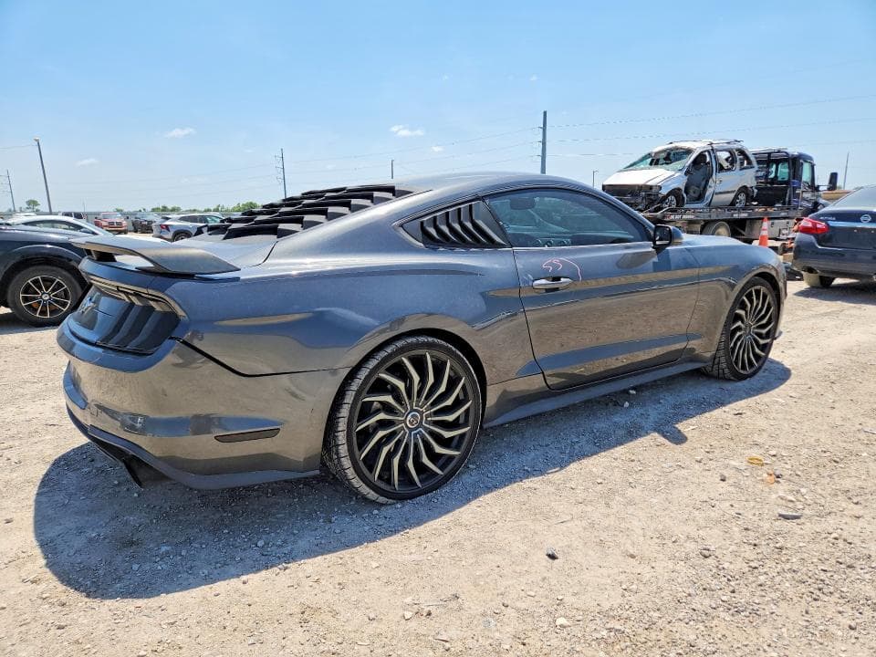 2018 FORD MUSTANG 3