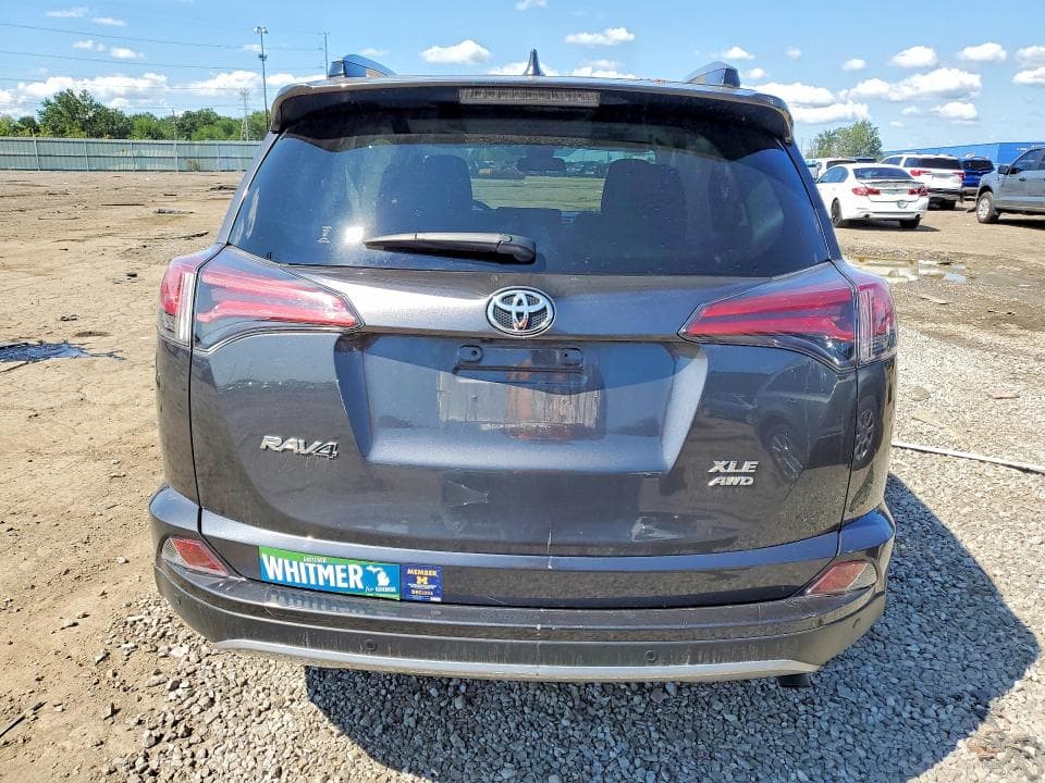 2017 TOYOTA RAV4 XLE 6