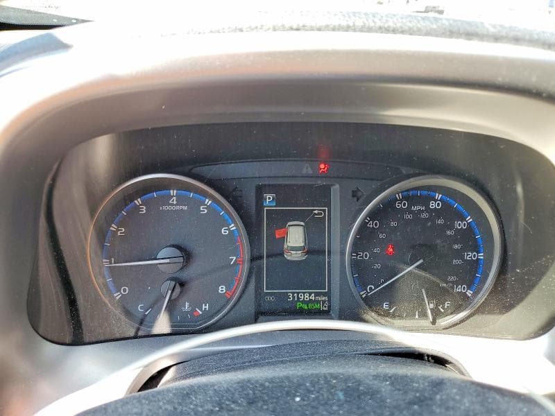 2017 TOYOTA RAV4 XLE 9
