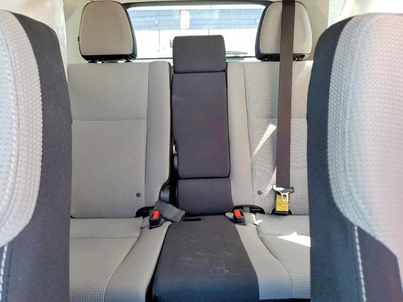 2017 TOYOTA RAV4 XLE 10