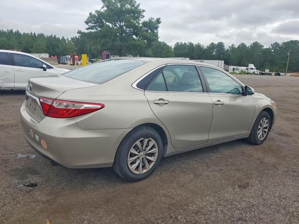 2017 TOYOTA CAMRY LE 3