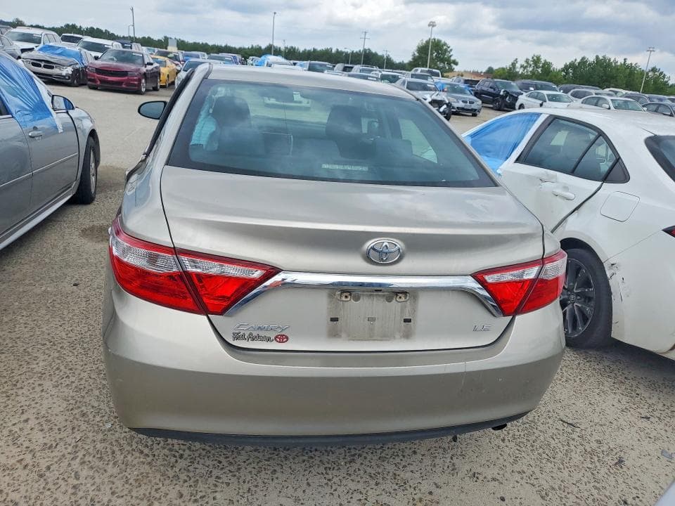 2017 TOYOTA CAMRY LE 6