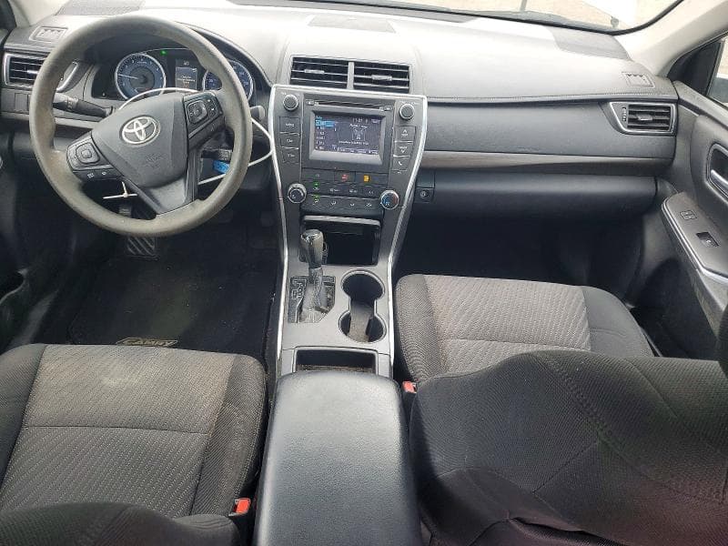 2017 TOYOTA CAMRY LE 8