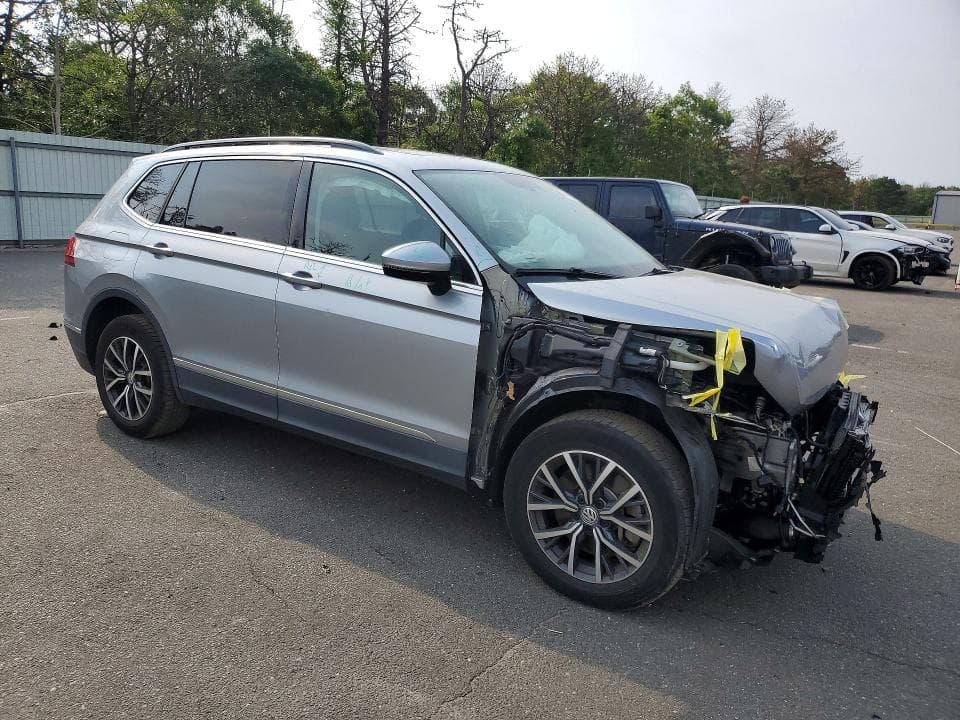2020 VOLKSWAGEN TIGUAN SE 4