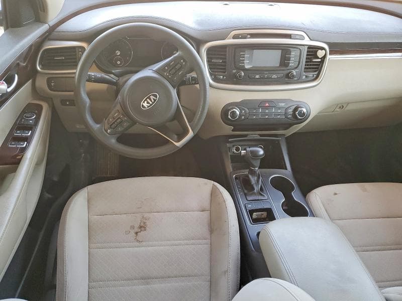 2018 KIA SORENTO LX V6 8