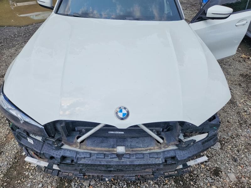 2023 BMW 330XI 11