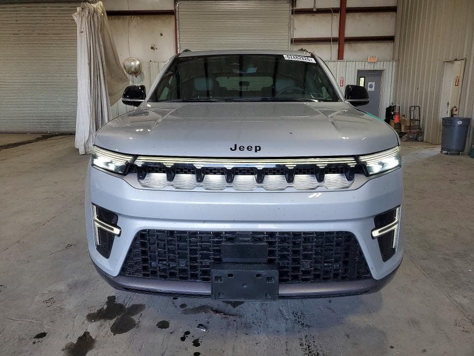 2026 JEEP GRAND WAGONEER 5