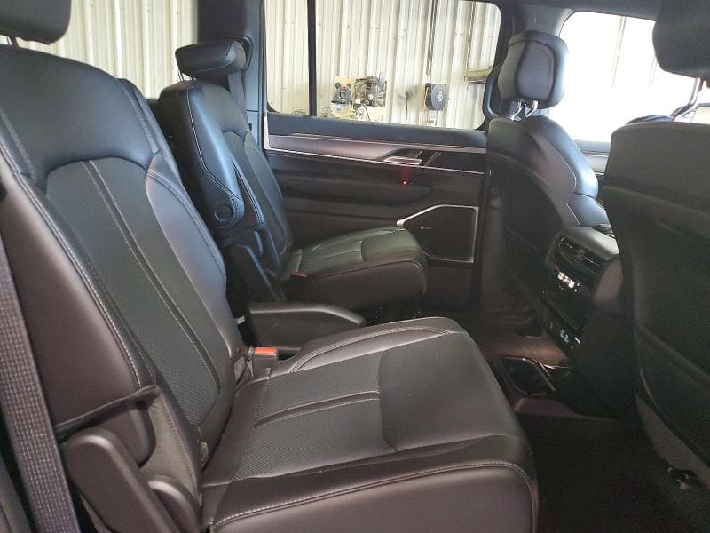 2026 JEEP GRAND WAGONEER 10