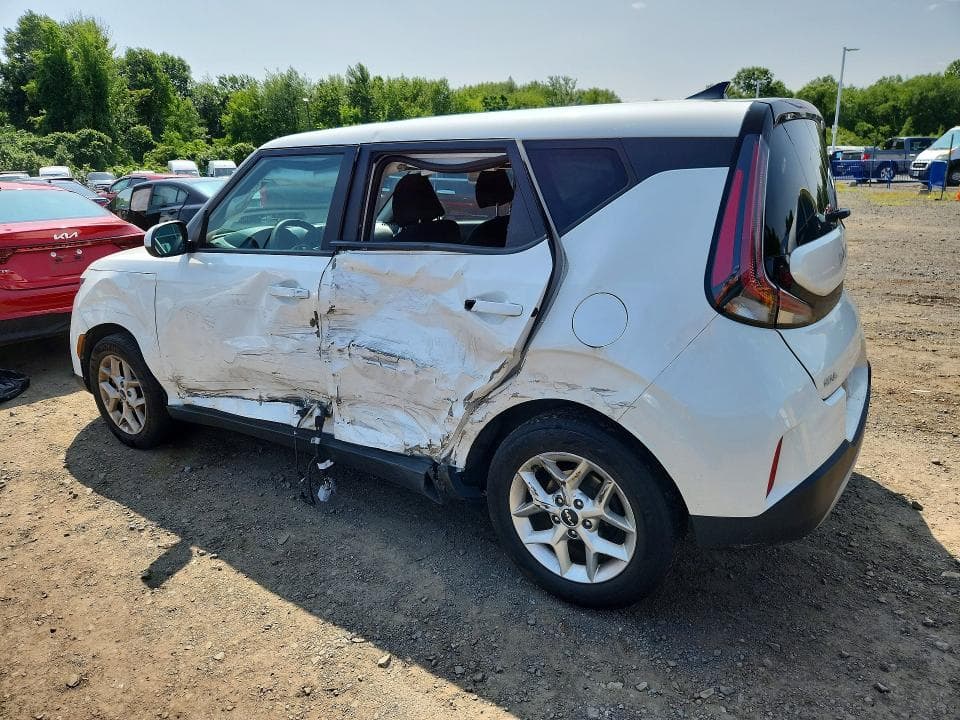 2023 KIA SOUL LX 2