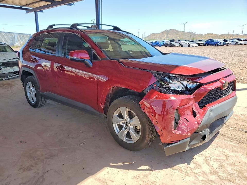 2021 TOYOTA RAV4 XLE 4