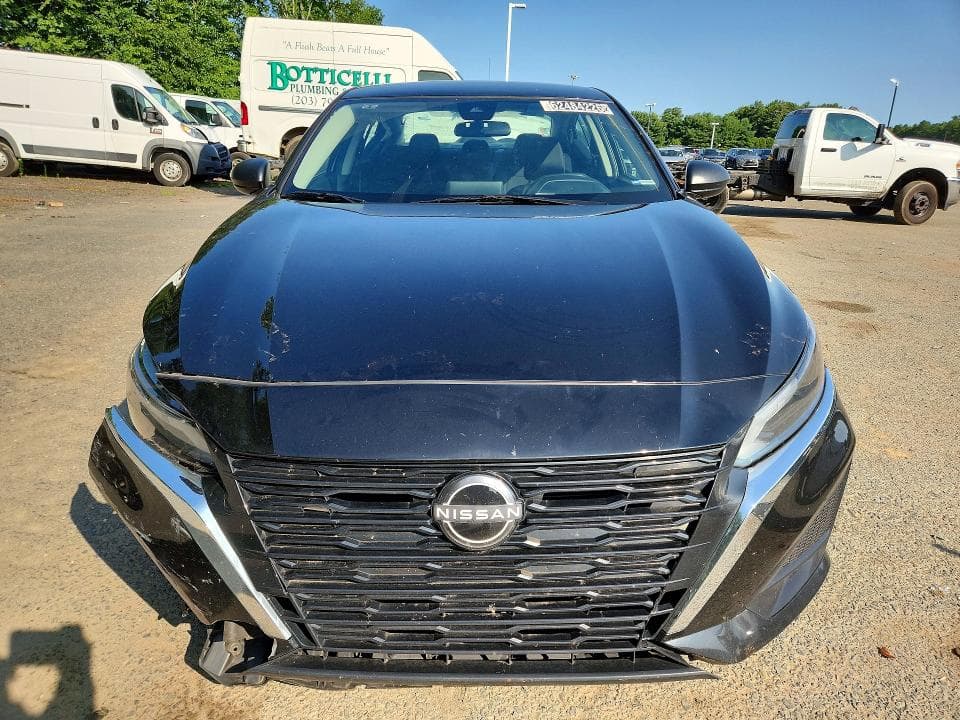 2024 NISSAN ALTIMA SV 5