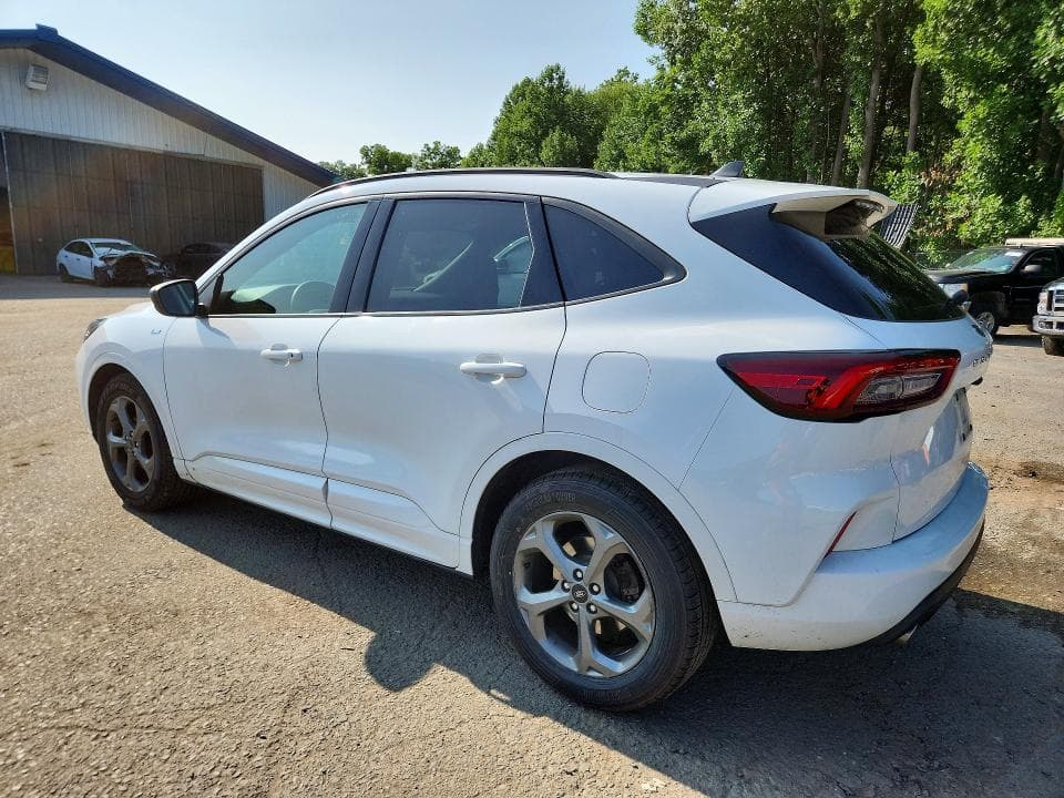 2023 FORD ESCAPE ST LINE 2